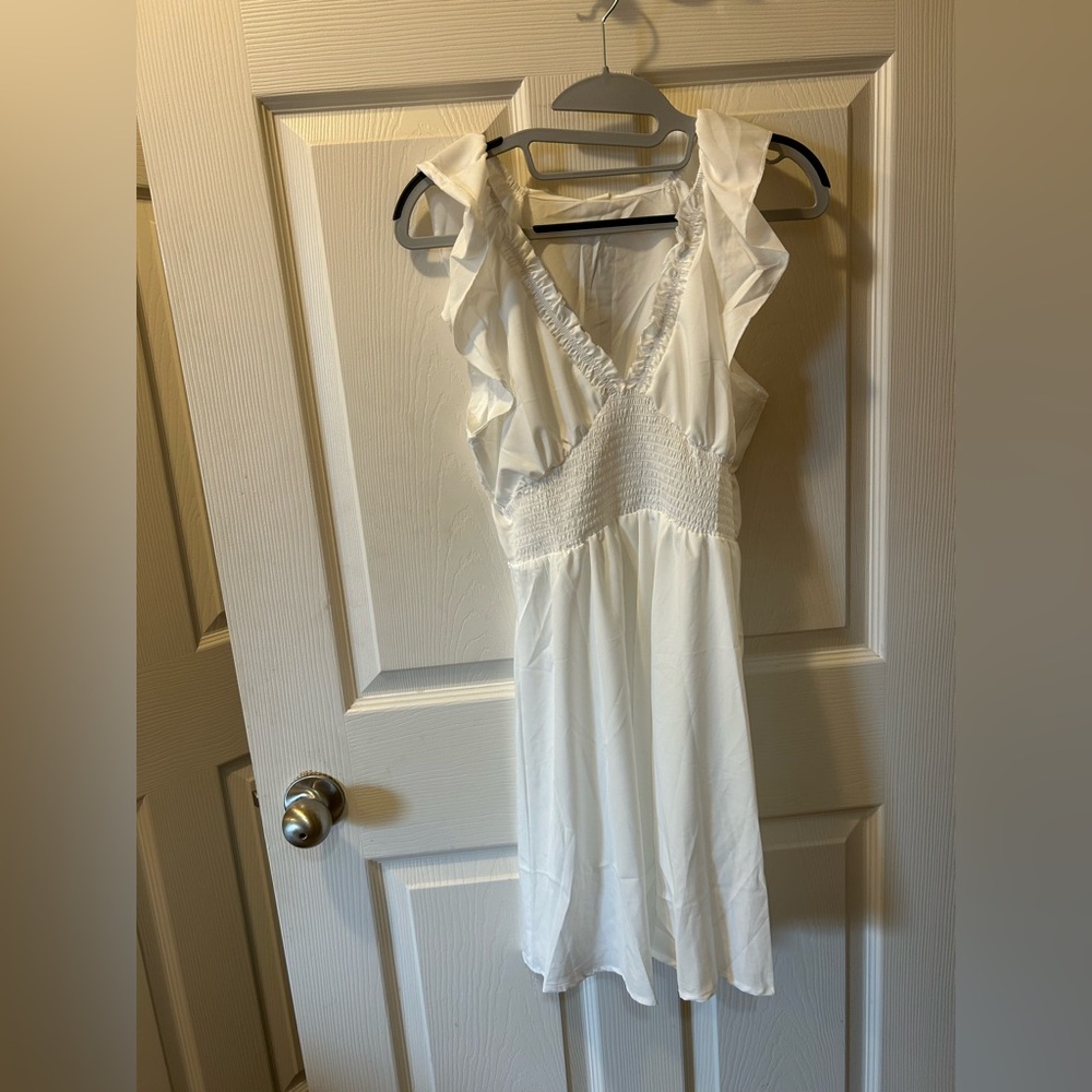 Small (2-4) White Ruffled Sleeveless Dress Bathing Suit Coverup Blooming Jelly